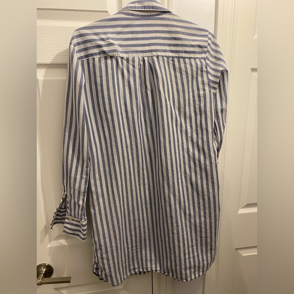 Victoria secret, medium, long sleeved blue striped, sleep shirt - Picture 5 of 5